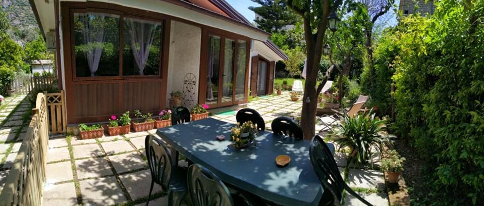 Villino L'Aranceto Sorrentino Bed & Breakfast Meta Bagian luar foto