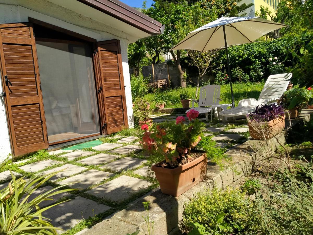 Villino L'Aranceto Sorrentino Bed & Breakfast Meta Bagian luar foto